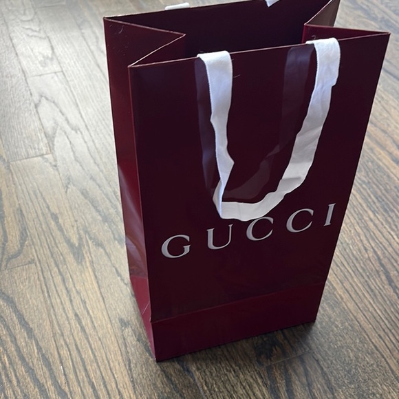 New Gucci Maroon Shopping Bag with White Handles - Picture 4 of 6